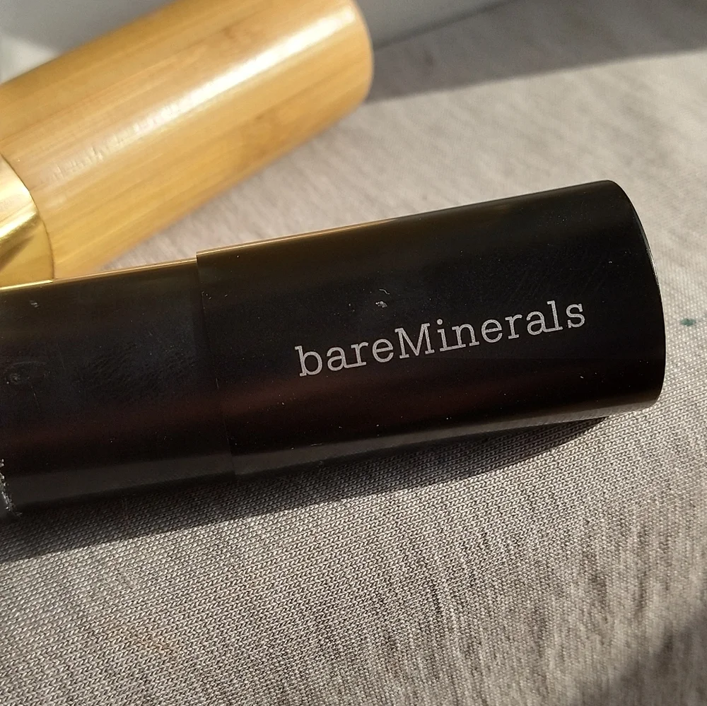New! Makeup Brushes By Tarte and bare minerals Nice Must need for 26